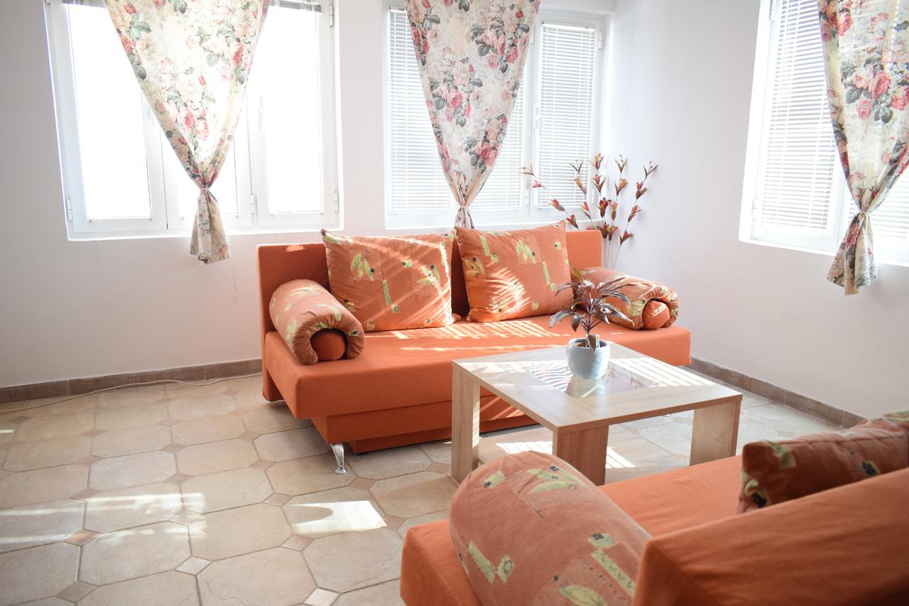 Villa Guci Ulcinj Bagian luar foto